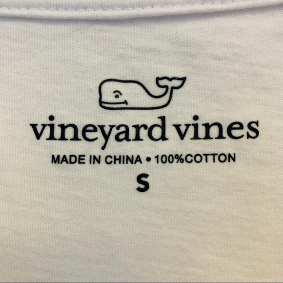 🇺🇸 Vineyard Vines Shirt 🇺🇸 - Picture 3 of 3